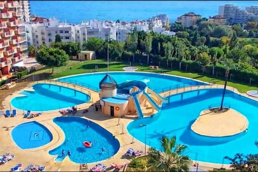 Apartamento 1 Dormitorio Con Vistas Edificio Jupiter Benalmádena Dış mekan fotoğraf